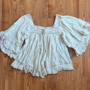 Magnolia Pearl Square-Neck Muslin and lace Top in Cream with silk ribbon ties